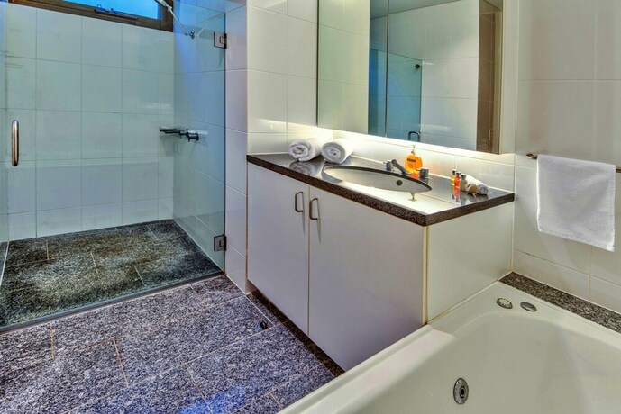 Imagen de la habitación del Hotel Waves 5 Luxury 3 Bedroom. Foto 27