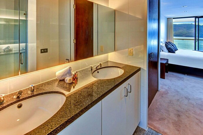 Imagen de la habitación del Hotel Waves 5 Luxury 3 Bedroom. Foto 36