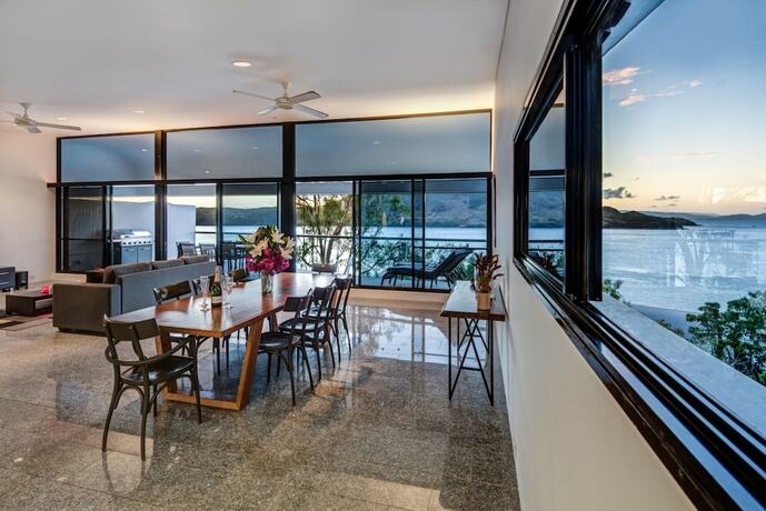 Imagen general del Hotel Waves 6 Breathtaking Ocean Views. Foto 7