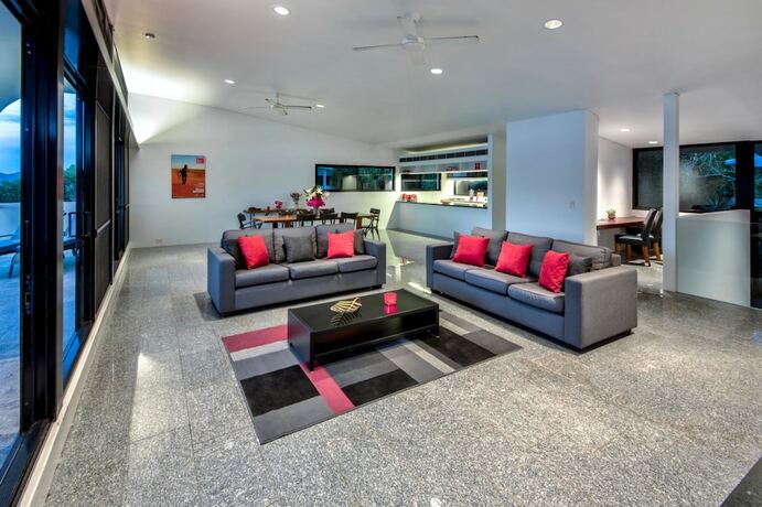 Imagen general del Hotel Waves 6 Breathtaking Ocean Views. Foto 18