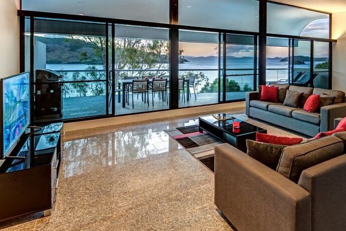 Imagen de la habitación del Hotel Waves 6 Breathtaking Ocean Views. Foto 29
