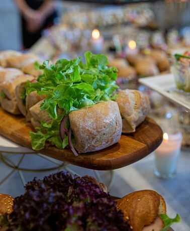 Imagen del bar/restaurante del Hotel Waves Aqua. Foto 8