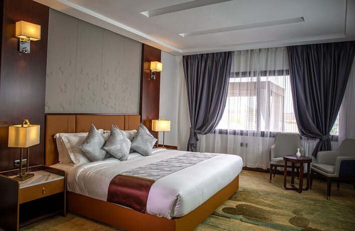 Imagen de la habitación del Hotel Waves Aqua. Foto 15