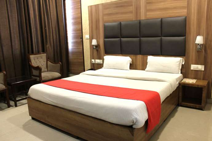 Imagen general del Hotel Waves. Foto 1