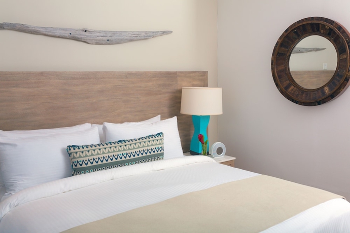 Imagen de la habitación del Hotel Waves Hotel and Spa By Elegant Hotels - All Inclusive. Foto 13