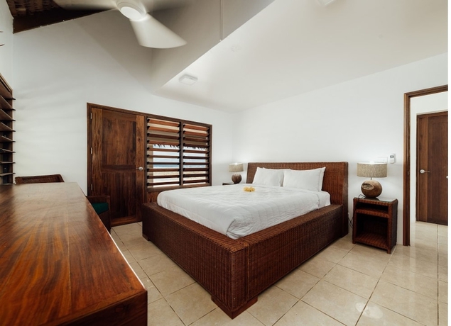 Imagen de la habitación del Hotel Waves at Surfside. Foto 6