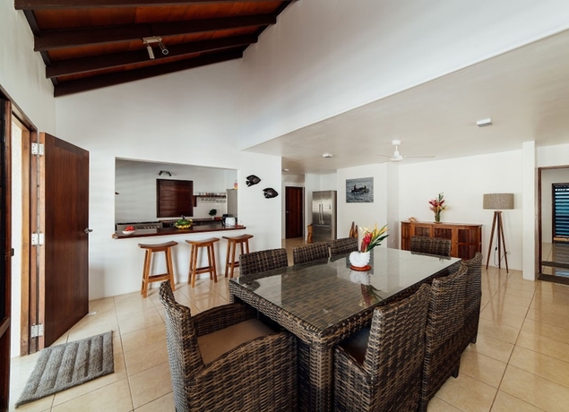 Imagen de la habitación del Hotel Waves at Surfside. Foto 15