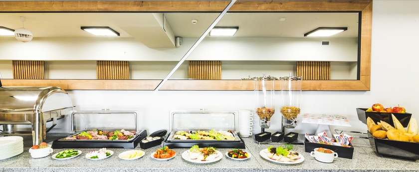 Imagen del bar/restaurante del Hotel Waw Airport Okęcie. Foto 6