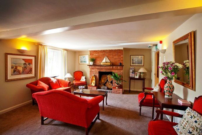 Imagen de los exteriores del Hotel Wayford Bridge Inn. Foto 11