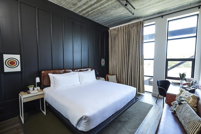 Imagen general del Hotel Waymore\'s Guest House and Casual Club. Foto 1