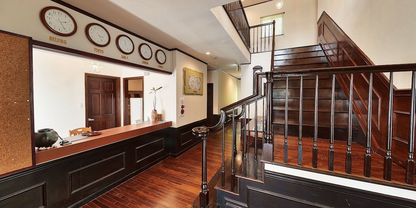 Imagen de los interiores del Hotel Wayn-Zen Onna. Foto 18