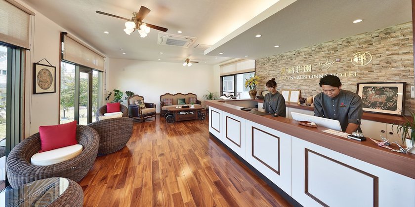 Imagen de los interiores del Hotel Wayn-Zen Onna. Foto 19