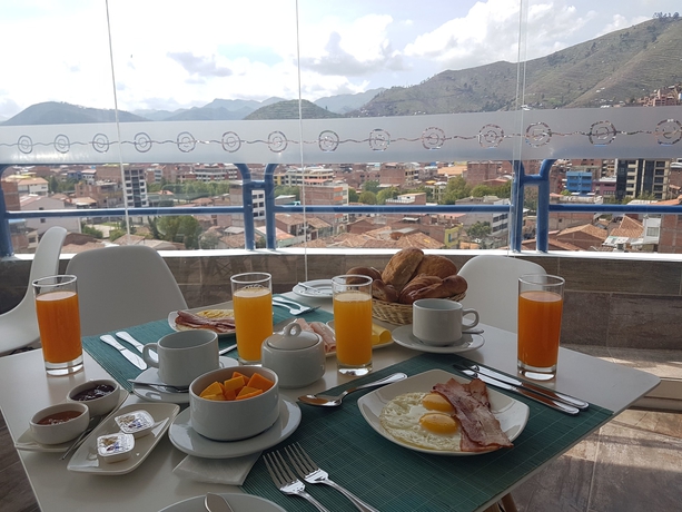Imagen del bar/restaurante del Hotel Wayqey, Cusco. Foto 1