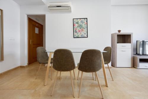 Imagen de la habitación del Hotel Wayteko San Antón. Foto 9