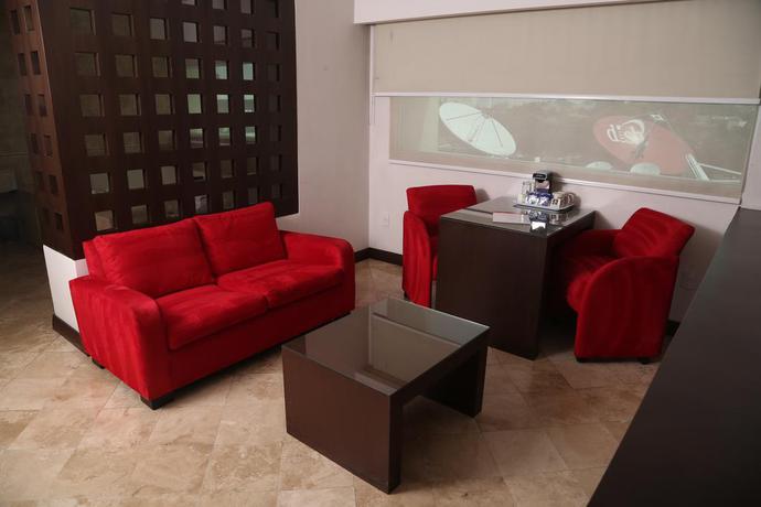 Imagen de los interiores del Hotel We Aeropuerto. Foto 7