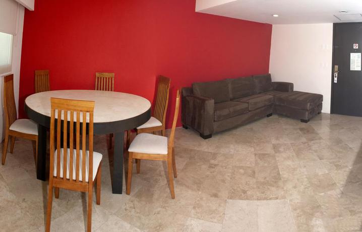 Imagen de los interiores del Hotel We Aeropuerto. Foto 8