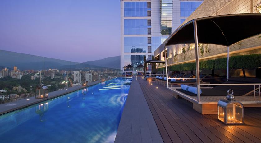Imagen de la piscina del Hotel We, Providencia. Foto 6