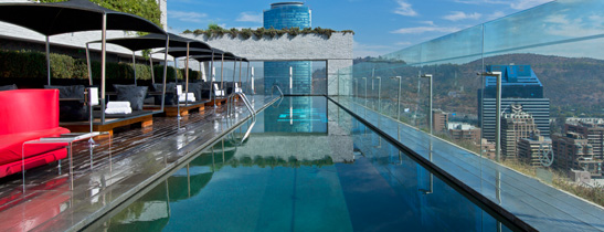 Imagen de la piscina del Hotel We, Providencia. Foto 7