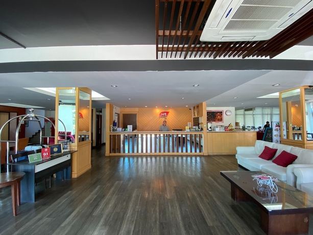 Imagen de los interiores del Hotel We Valley. Foto 18