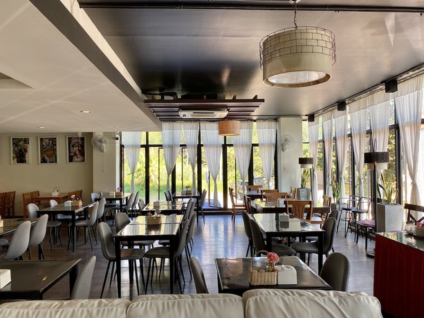 Imagen del bar/restaurante del Hotel We Valley. Foto 4
