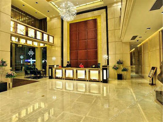 Imagen de los interiores del Hotel Wealthy All Suite. Foto 7