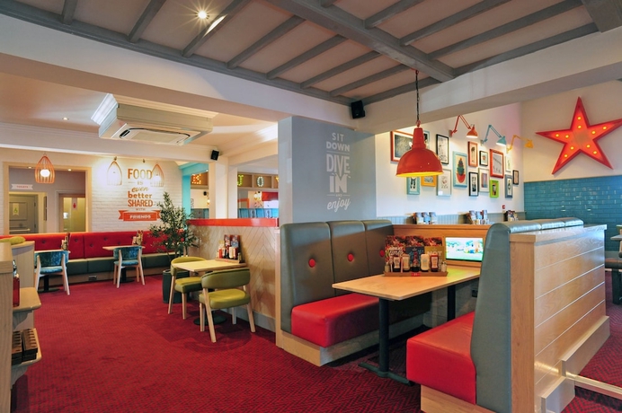 Imagen del bar/restaurante del Hotel Weathervane By Greene King Inns. Foto 7