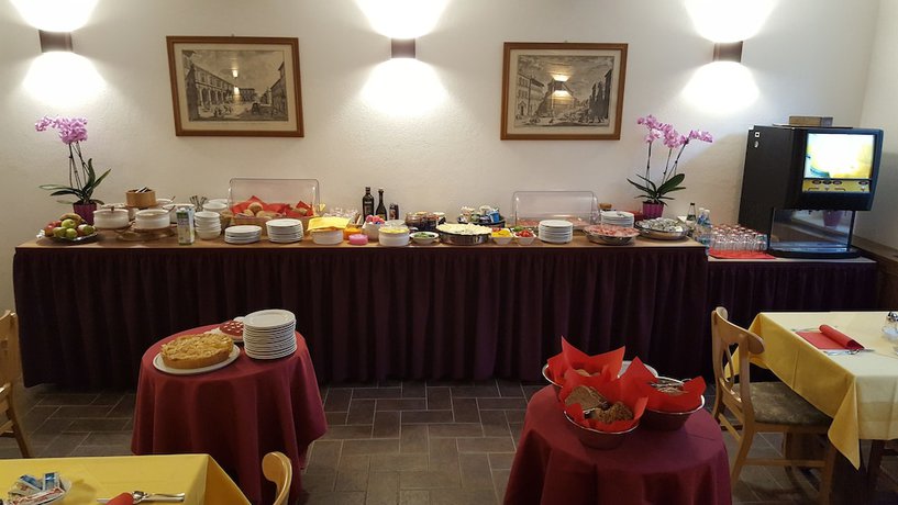 Imagen del bar/restaurante del Hotel Weberhof. Foto 6
