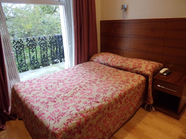 Imagen de la habitación del Hotel Wedgewood. Foto 10