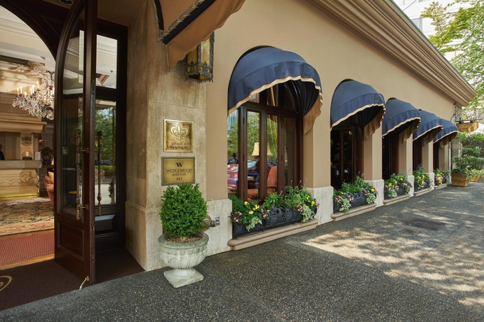 Imagen de los exteriores del Hotel Wedgewood and Spa. Foto 10