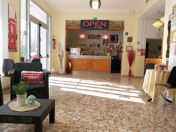 Imagen de los interiores del Hotel Week-end. Foto 16