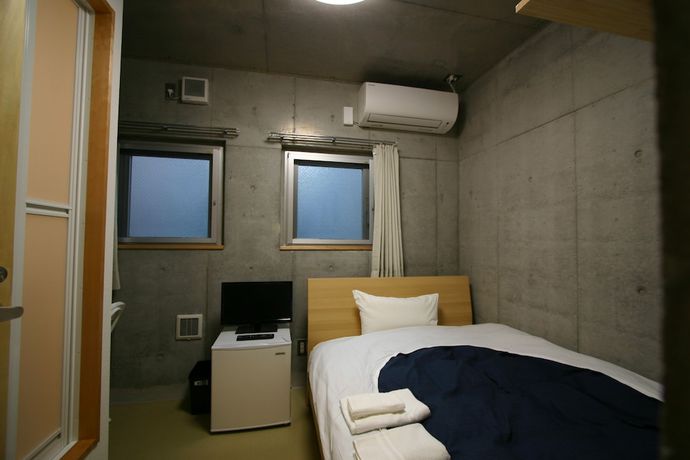 Imagen de la habitación del Hotel Weekly SHO Namba. Foto 11