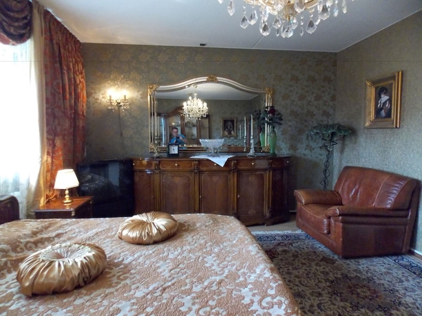 Imagen de la habitación del Hotel Weena House. Foto 15