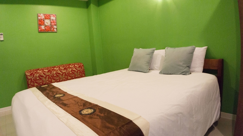 Imagen de la habitación del Hotel Weerawadee Place. Foto 5
