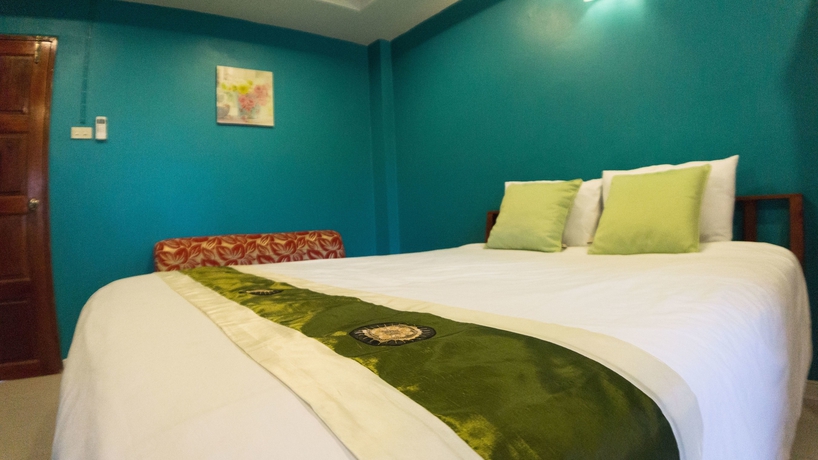 Imagen de la habitación del Hotel Weerawadee Place. Foto 7