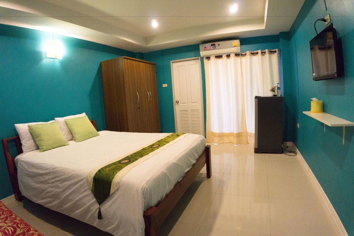 Imagen de la habitación del Hotel Weerawadee Place. Foto 8