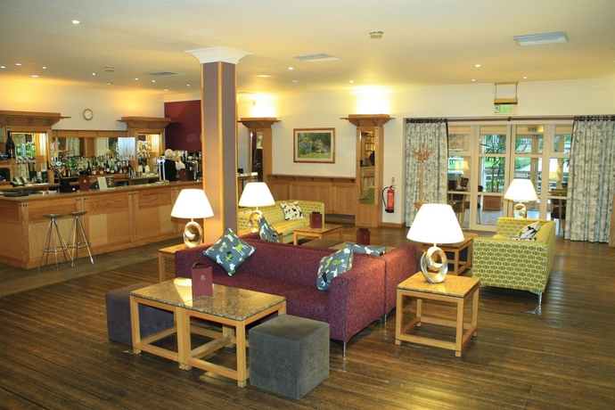 Imagen del bar/restaurante del Hotel Weetwood Hall Conference Centre and. Foto 4