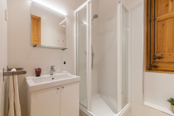 Imagen de la habitación del Hotel Weflating Sant Antoni. Foto 6