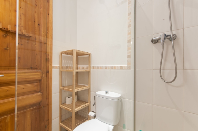 Imagen de la habitación del Hotel Weflating Sant Antoni. Foto 10