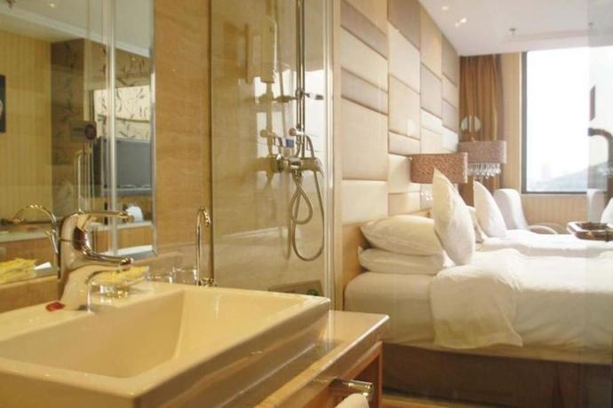 Imagen de la habitación del Hotel Weihai Center Hotel. Foto 9