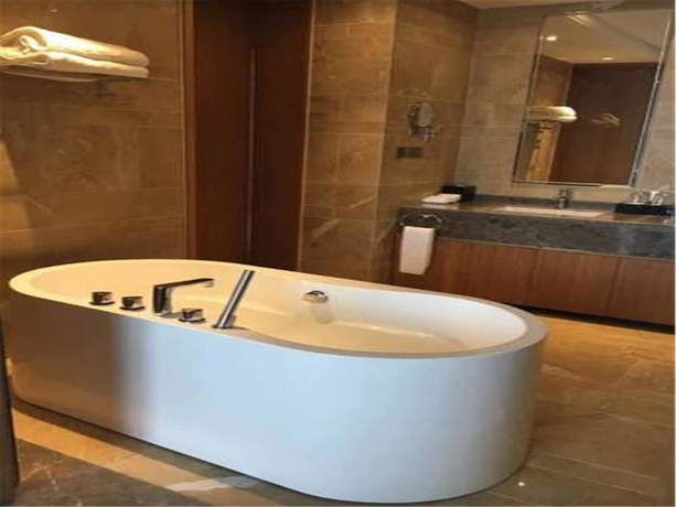 Imagen de la habitación del Hotel Weihai Guishe Fourseasons. Foto 4