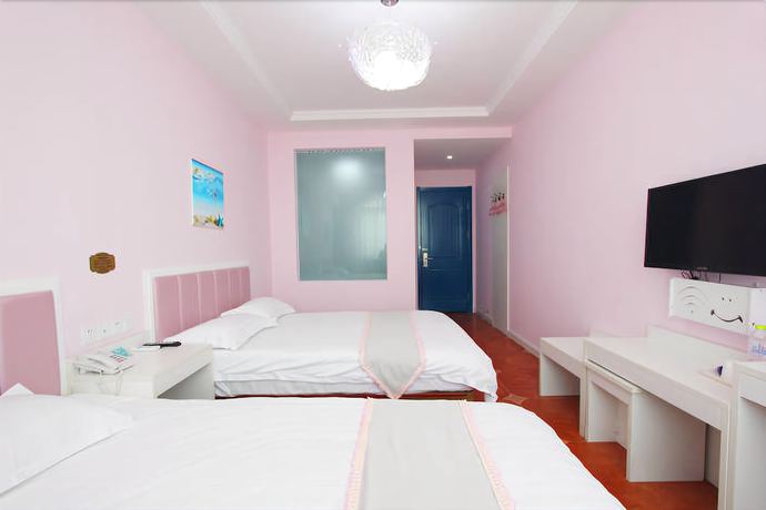 Imagen de la habitación del Hotel Weihai Mediterranean. Foto 13
