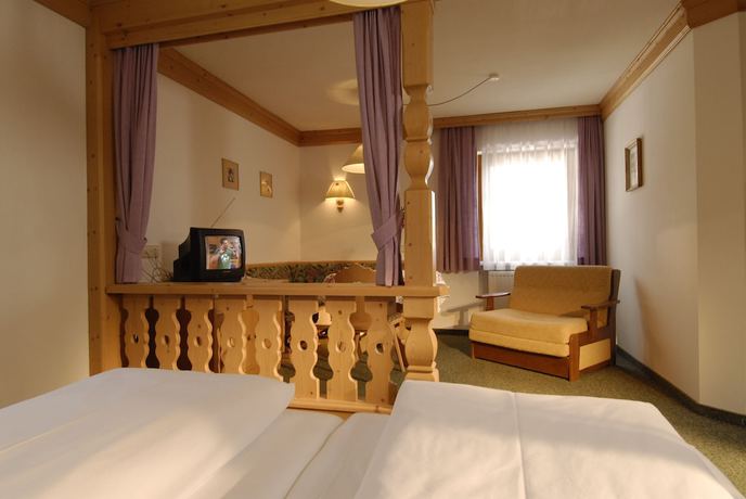 Imagen de la habitación del Hotel Weiler, Obertilliach. Foto 8