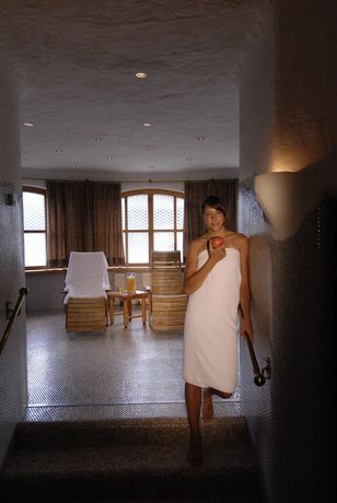Imagen de la piscina del Hotel Weiler, Obertilliach. Foto 19