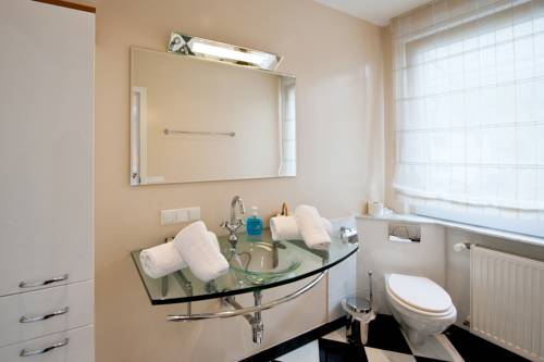 Imagen de la habitación del Hotel Weinberg-schl&ouml;&szlig;chen. Foto 7
