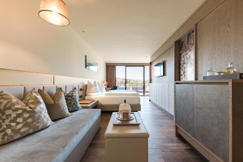 Imagen de la habitación del Hotel Weinegg Wellviva Resort. Foto 6