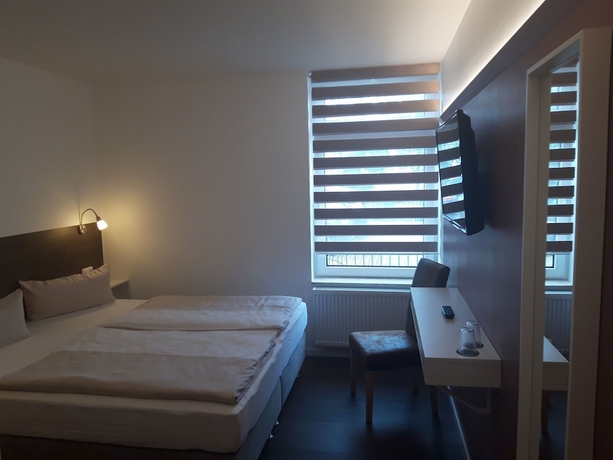 Imagen de la habitación del Hotel Weinert. Foto 8
