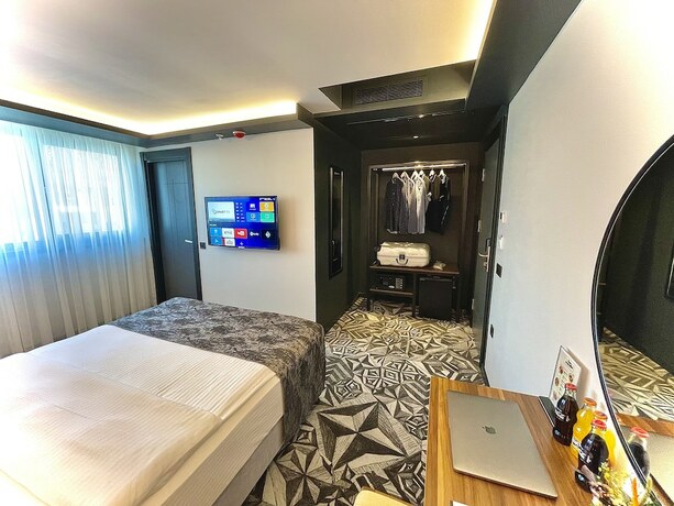 Imagen de la habitación del Hotel Weingart Istanbul. Foto 19