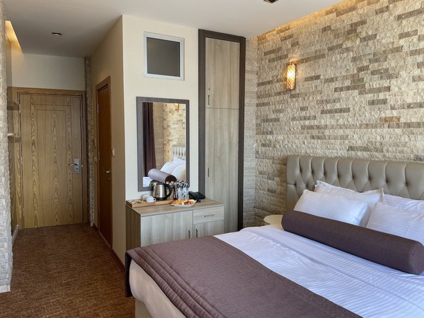 Imagen de la habitación del Hotel Weingart Seaside. Foto 4