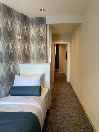 Imagen de la habitación del Hotel Weingart Seaside. Foto 18