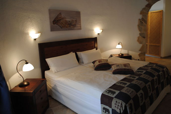 Imagen de la habitación del Hotel Weingut and Landhotel Can Davero. Foto 3